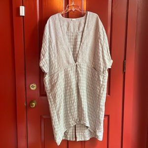 Poetry Size 12/14  Grey/White Linen Kimono